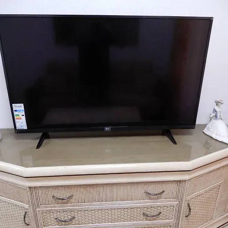 Apartament Edificio 1º Linea De Playa, En Paseo Maritimo De Torrevieja, Alicante, Costa Blanca *