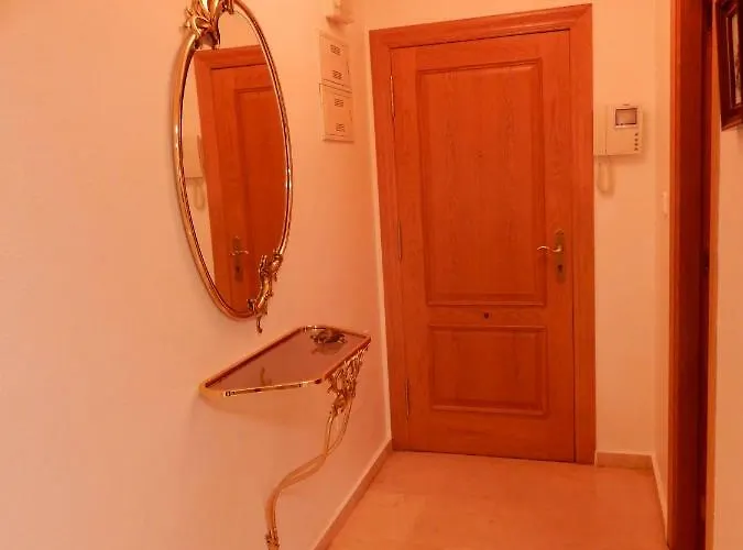 Appartement Edificio 1º Linea De Playa, En Paseo Maritimo De Torrevieja, Alicante, Costa Blanca