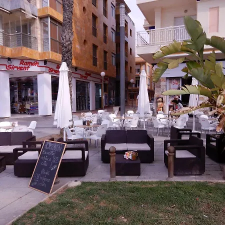 Edificio 1º Línea De Playa, En Paseo Marítimo De Torrevieja, Alicante, Costa Blanca
