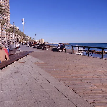 Edificio 1º Linea De Playa, En Paseo Maritimo De Torrevieja, Alicante, Costa Blanca Lägenhet *